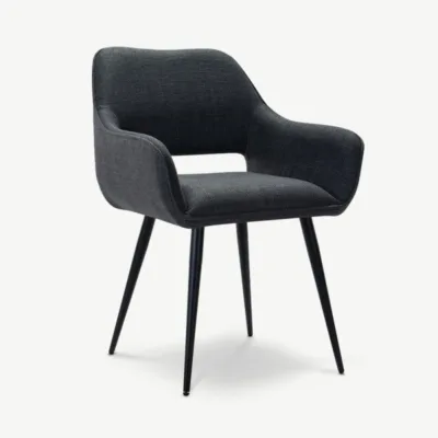 Tumehall Adele söögitoa tugitool mustade metalljalgadega, pehme polsterduse ja kumerate käetugedega. Elegantne ja mugav valik modernsesse interjööri.