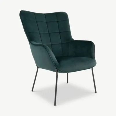 Roheline sametist tugitool musta metallraamiga, minimalistliku ja elegantse disainiga. Pehme polsterduse ja ergonoomiliste käetugedega mugav iste elutuppa või lugemisnurka.
