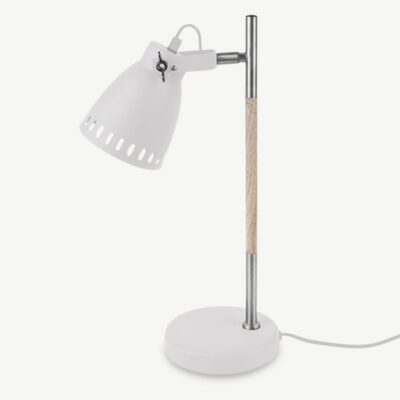 Mingle lauavalgusti, valge metallist – modernne valgusti nikeldetailidega ja dekoratiivsete aukudega metallkupliga. Sisaldab naturaalsest puidust elemente, sobides ideaalselt magamistuppa, kontorisse või elutuppa.