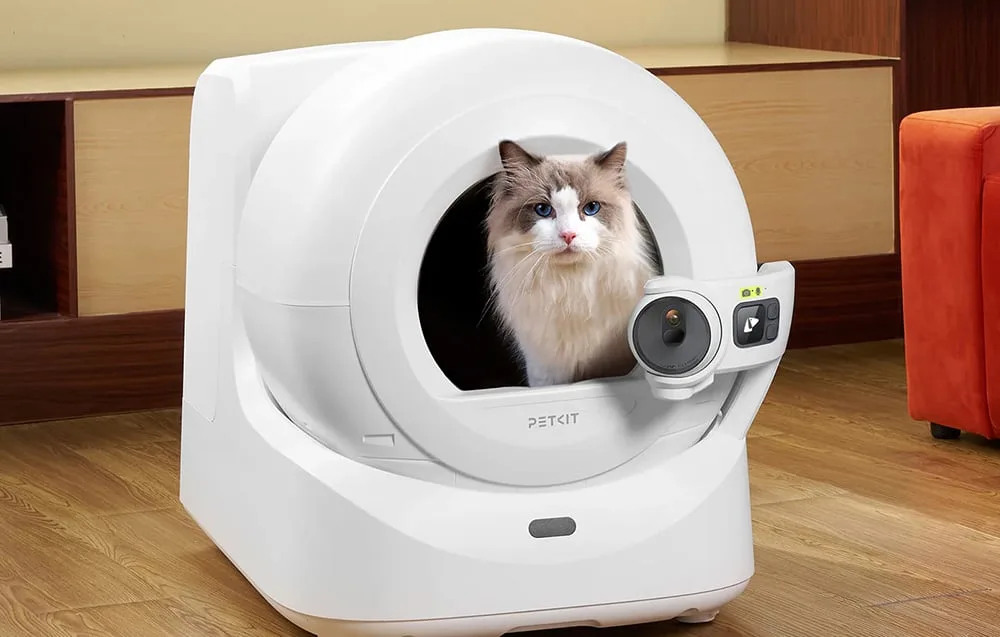 nutikas kassiliivakast PetKit Purobot ULTRA eestvaates koos nutitelefoniga