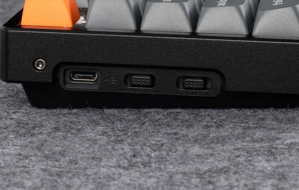 Keychron K8 Max ühendusvõimalused: 2.4 GHz, Bluetooth ja USB-C