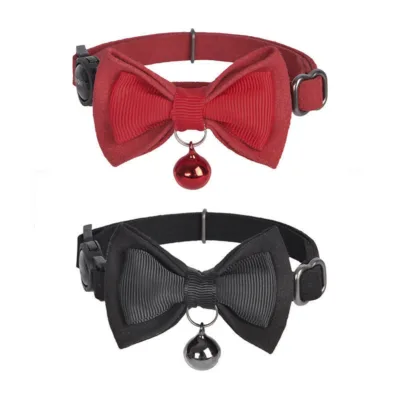 Dogness kassi kaelarihmade komplekt (2 tk, punane/must, kellukesega)