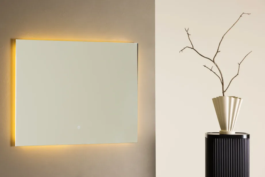 Puutetundliku LED-valgustusega hõbedase viimistlusega Bridgeporti klaaspeegel 90 × 70 cm, 59176-331 – 8